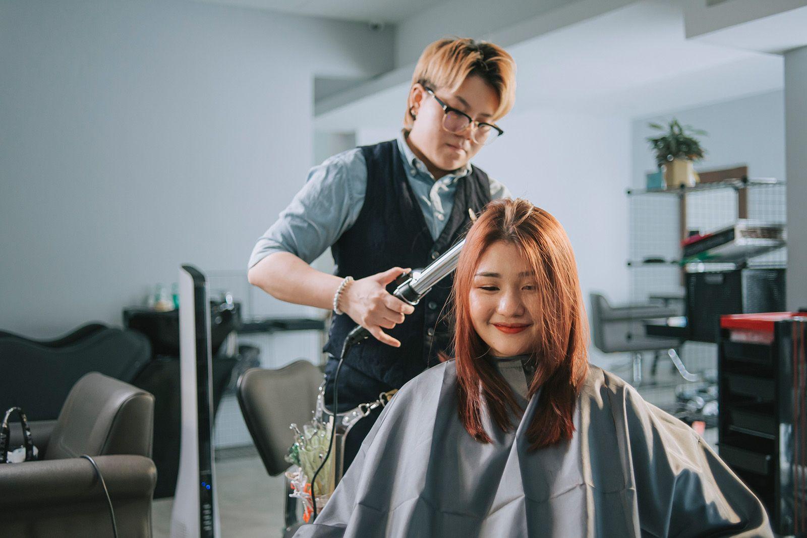 13 Reasons to Become a Professional Cosmetologist