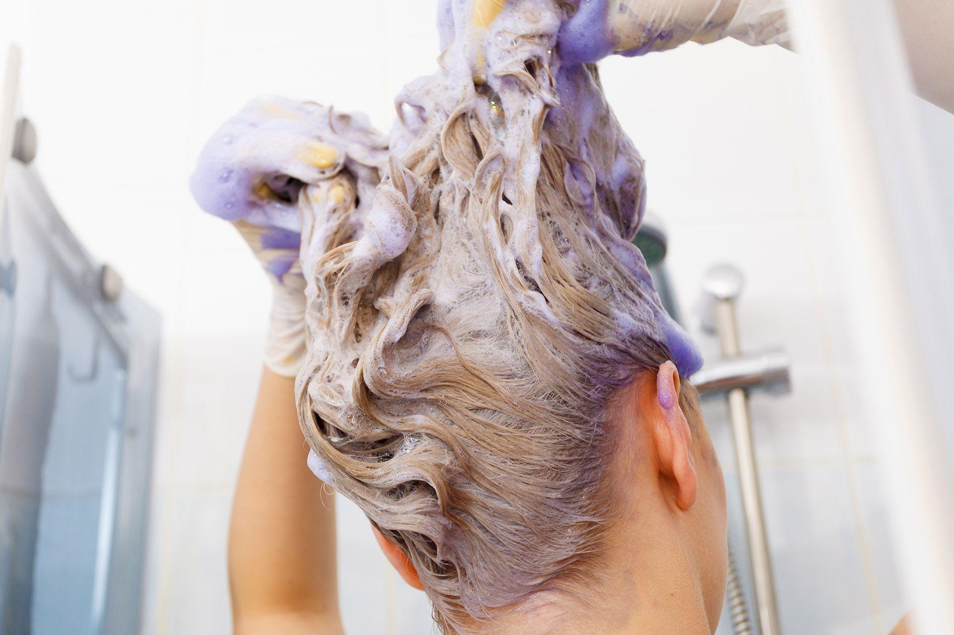 Purple vs Blue Shampoo: What's the Difference?