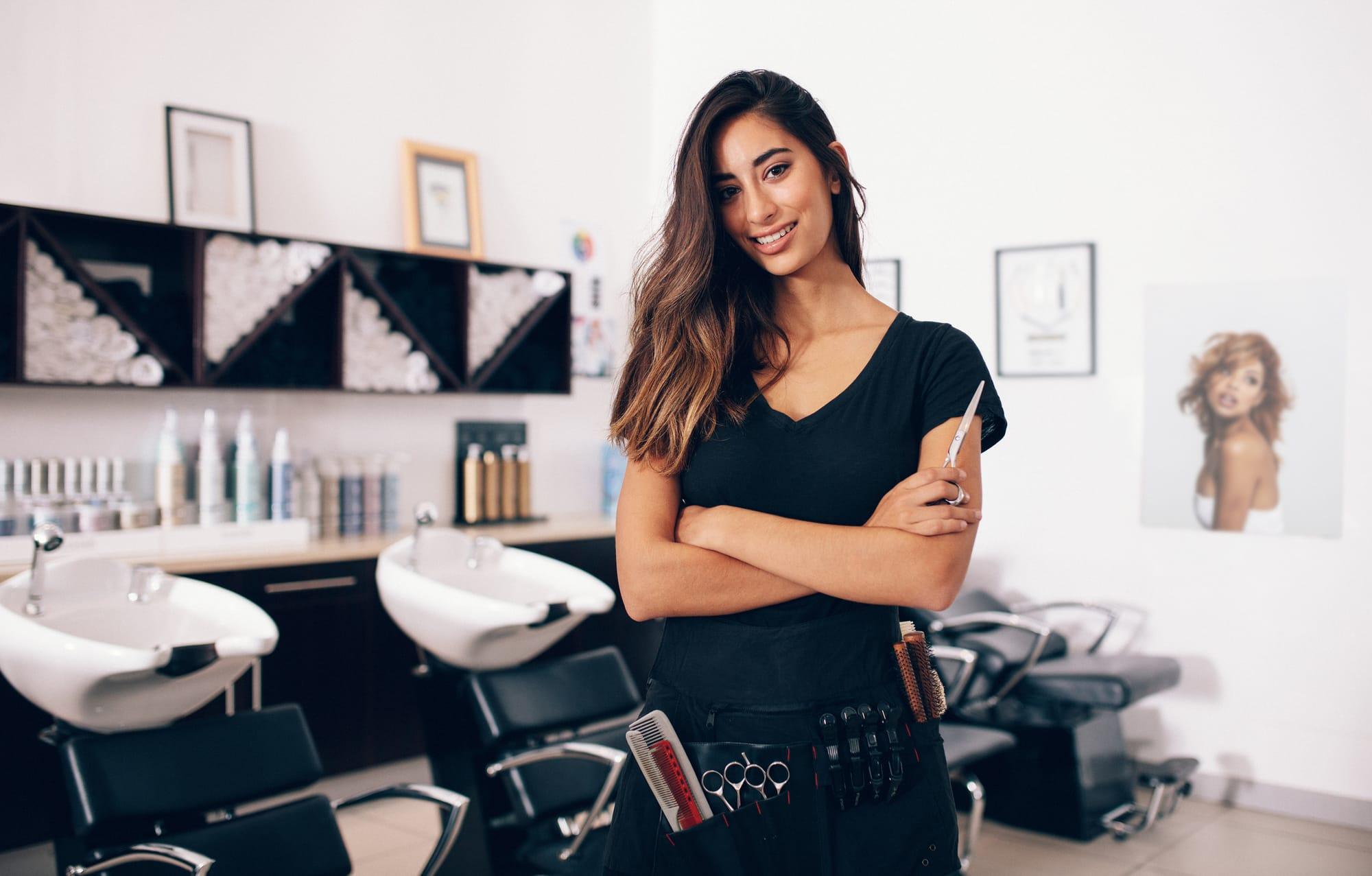 How to Maximize Your Income as a Cosmetologist