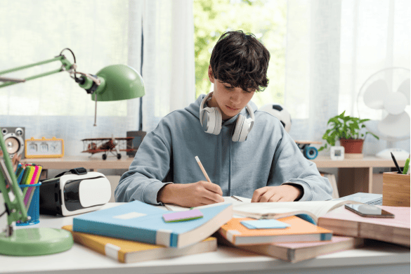 Time Management Tips to Stay on Track in Online College