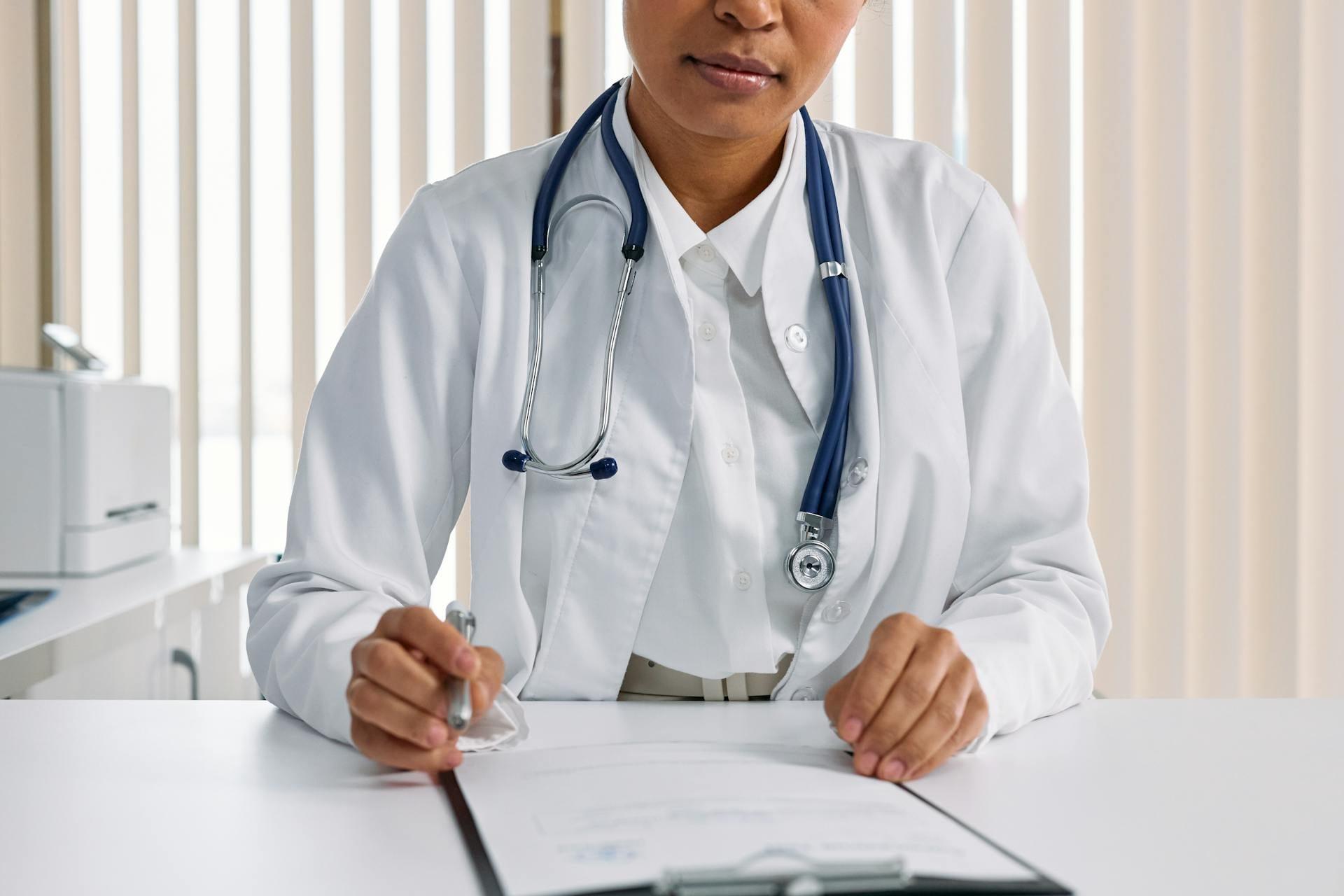 Working in a Physician’s Office or Clinic vs a Hospital as a Medical Assistant
